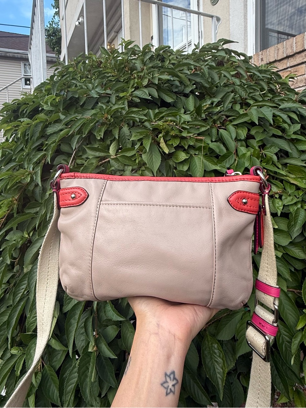 Vintage Coach Y2K Daisy Spectator Leather Crossbody Swingpack Tan Pink Orange - Picture 4 of 5